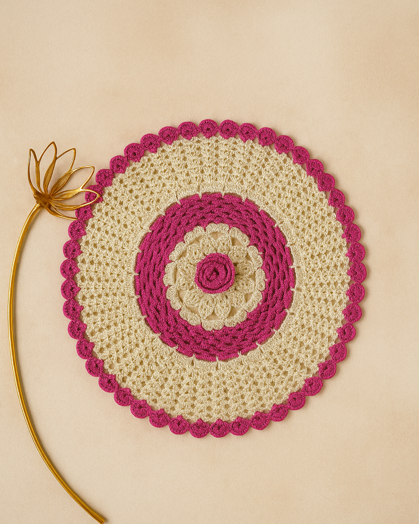 Handmade Crochet Thalposh Cover — Design I